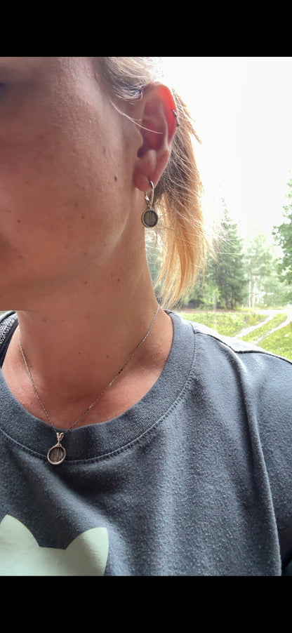 Medium Sweater Pendant