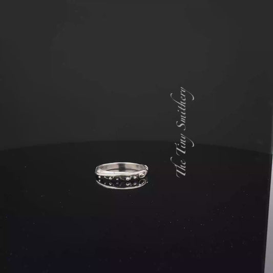 Narrow Feather Ring
